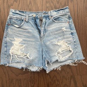 American Eagle ripped mom shorts
